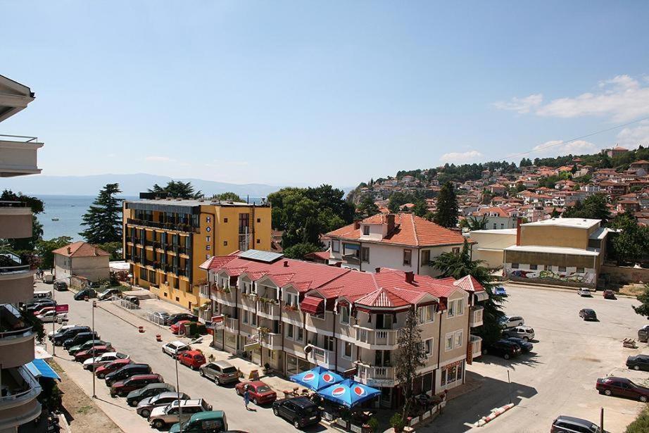 Ristevski Apartments Ohrid Exterior photo